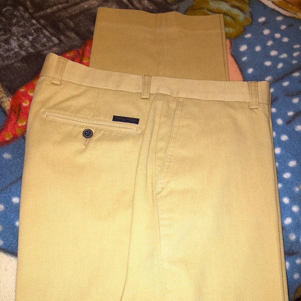 Tommy Hilfiger slacks 33/30